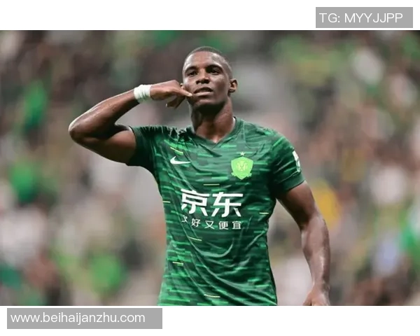 2025我国足坛收官大战！中超金靴戴帽，北京国安五夺足协杯冠军！